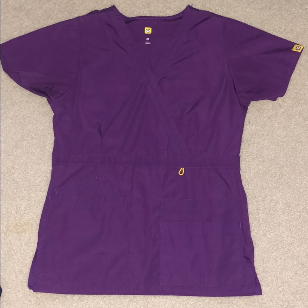 Scrub top
